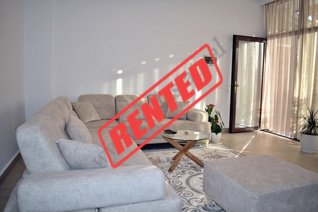 Apartament 1+1 me qira prane Liqenit te Thate ne Tirane